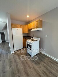 Building Photo - 3 Sunderland St