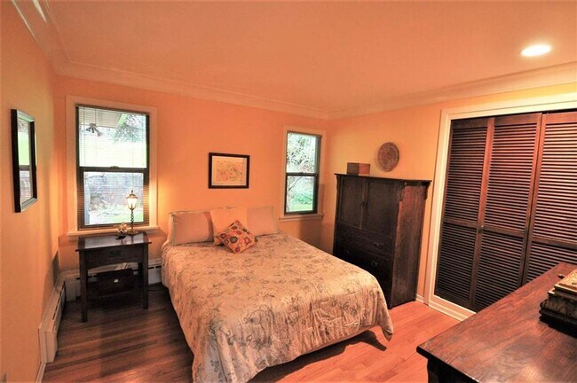 Building Photo - **COMING SOON**Stunning Mid Century Rancher