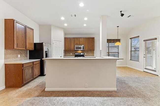 Building Photo - 2134 Paradise Ridge Dr