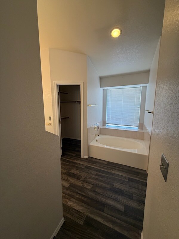 Building Photo - 1644 W Duskfire Pl