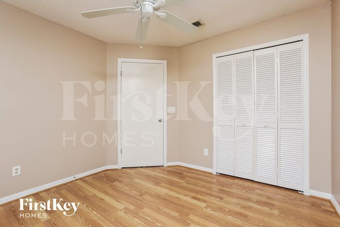 Building Photo - 2049 Greystone Trail