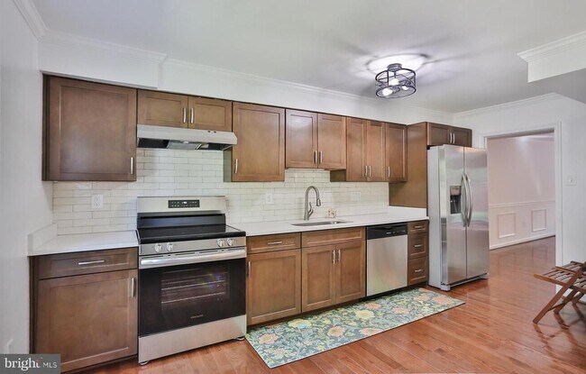 Building Photo - 2402 Windbreak Dr