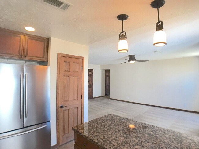 Building Photo - Spacious 4-Bedroom Home in the Desirable Candlelight Park Neighborhood – NE Heights!