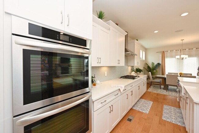 Building Photo - **EXECUTIVE 2022-BUILT HOME IN WILLIAMSON ...