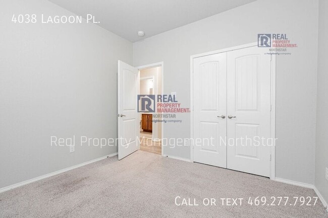 Building Photo - 4038 Lagoon Pl