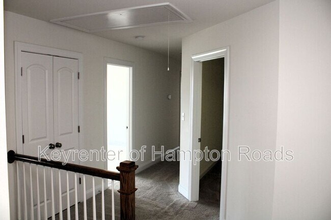 Building Photo - 1016 Beachstone Quay