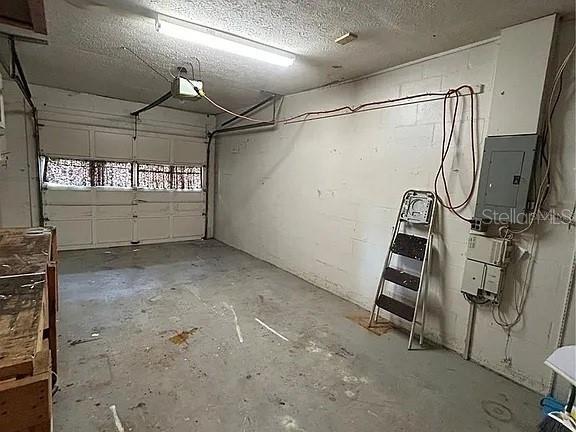 Building Photo - 703 Chadsworth Ave