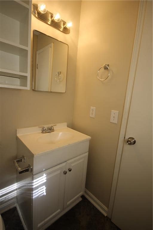 Building Photo - 3661 Pinehill Cir