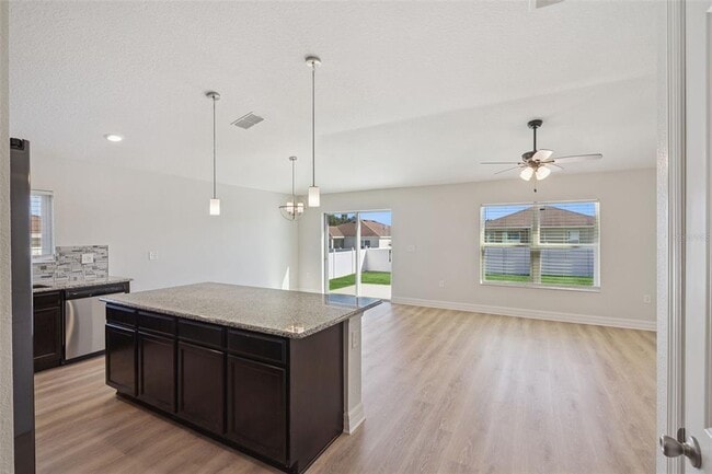 Building Photo - 2256 GLADIOLUS Ln