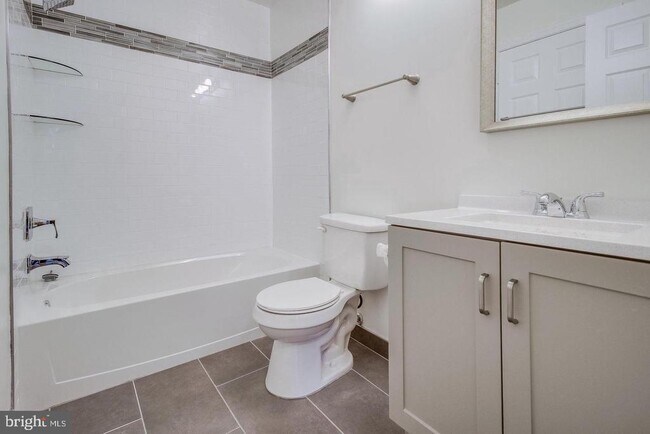 Building Photo - 3803 Green Ridge Ct