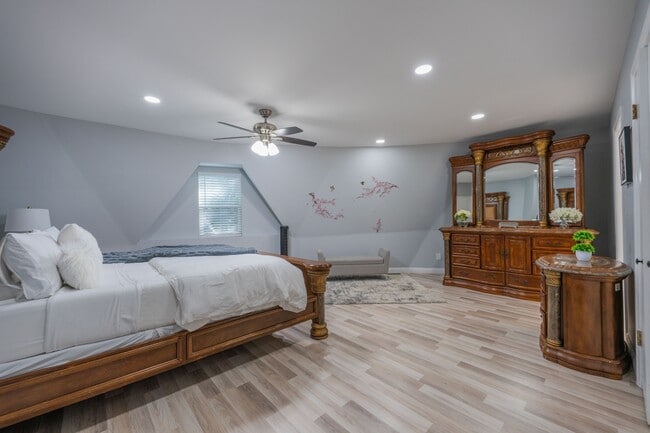 Building Photo - 28205 Meadow Oak Ln