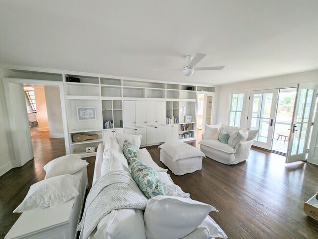 Building Photo - 7200 Airlie Pl