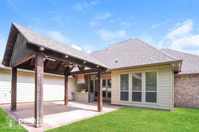 Building Photo - 4 br, 3 bath House - 18505 Old Maplewood D...
