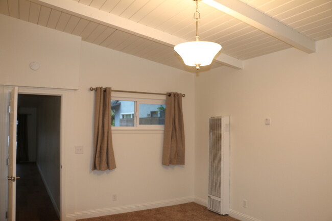 Building Photo - Bishop Peak neighborhood-Fantastic Rental!!