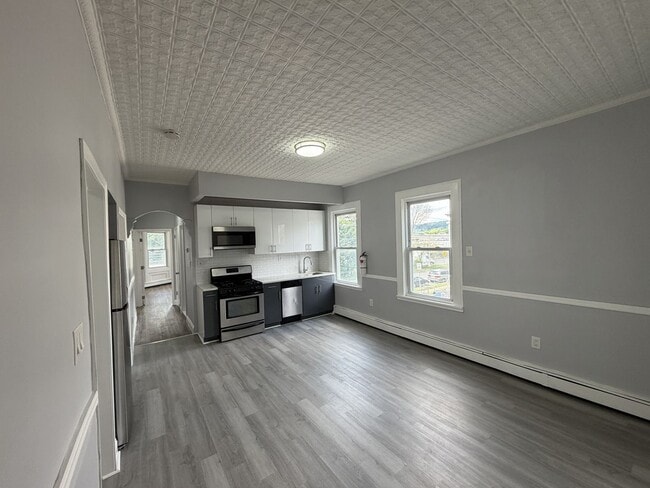 Building Photo - 105 23rd Ave