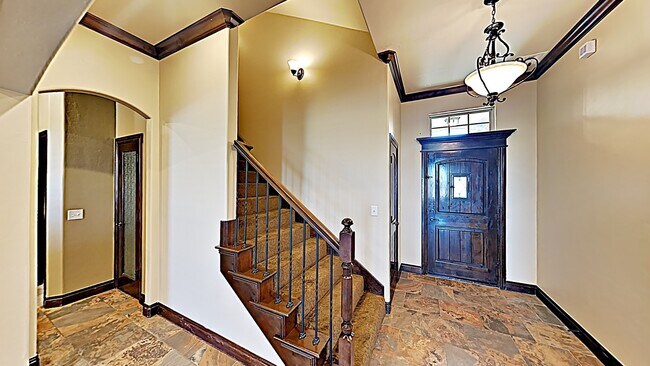 Building Photo - Luxury 4 Bedroom 2.5 Bathroom Home in Cobb...