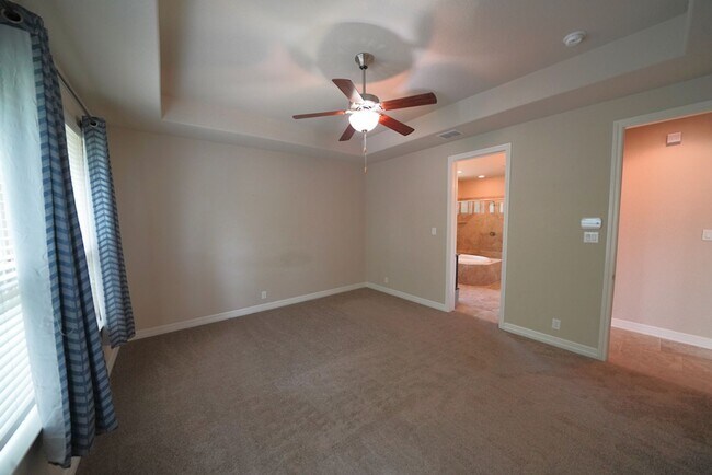 Building Photo - Wonderful Buffalo Crossing Rental in Cibol...
