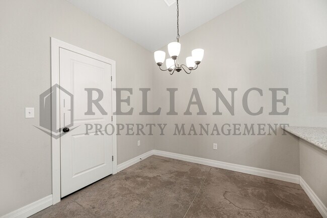 Building Photo - 3738 N Tyler Ct