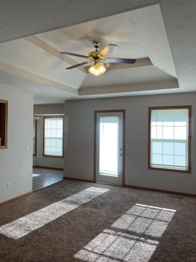 Building Photo - 124 Arrowhead Rd
