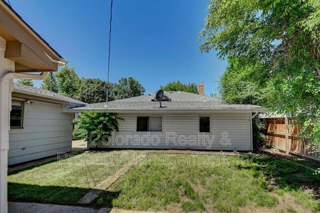 Building Photo - 1736 S Humboldt St