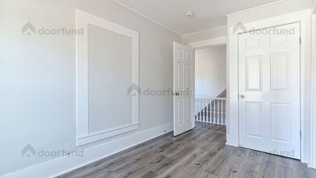 Building Photo - 11 Pleasant St