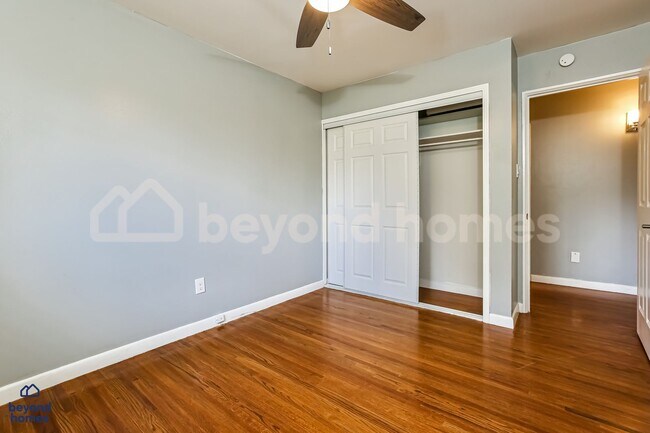 Building Photo - 1923 Biscayne Dr