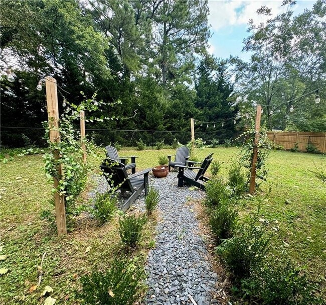 Building Photo - 214 Etowah Dr
