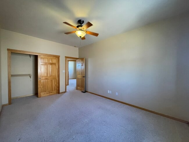 Building Photo - 6809 Chapingo Rd NE