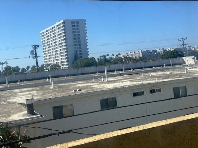 Building Photo - 2728 3rd St