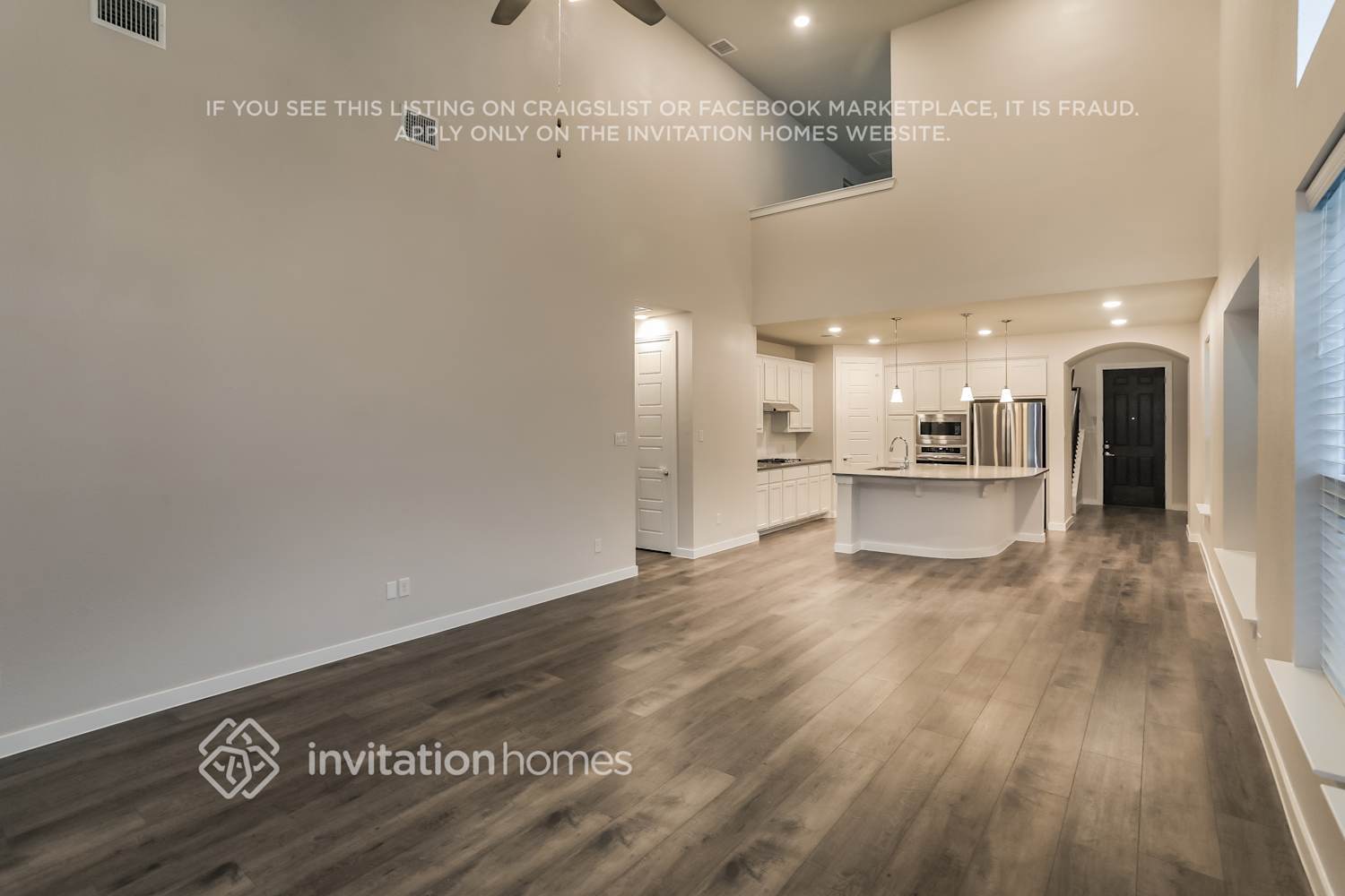 Building Photo - 2533 Stella Ln