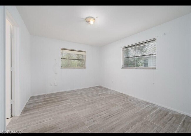 Primary Photo - 212 Grant Ave