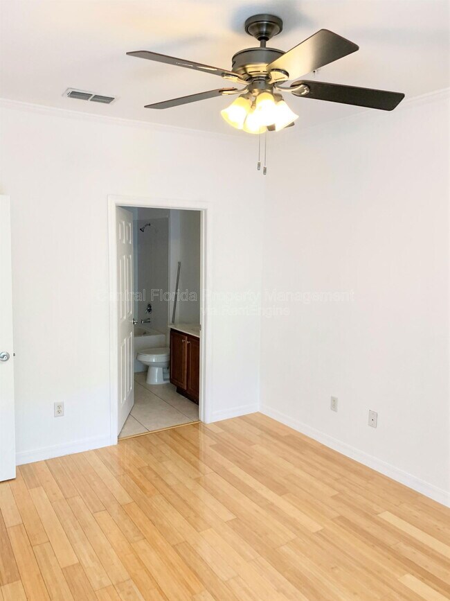 Building Photo - 2460 Grand Central Pkwy