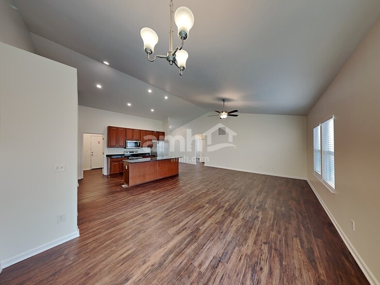 Building Photo - 337 Karst Cir