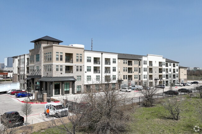 Building Photo - Mariposa at Communications Parkway