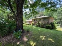 Building Photo - Executive Rental 4 bed 3 bath home in the heart of Country Club