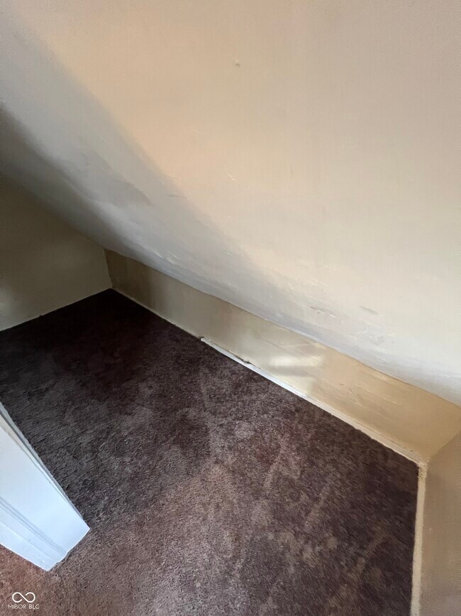 Building Photo - 2821 E 13th St