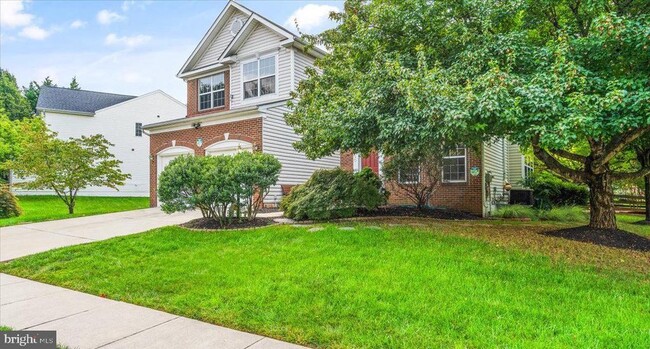 Building Photo - 9750 Granary Pl