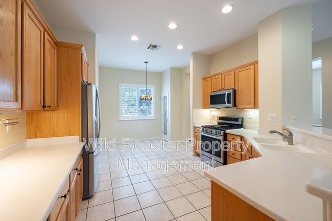Building Photo - 2713 Robinson Creek Ln