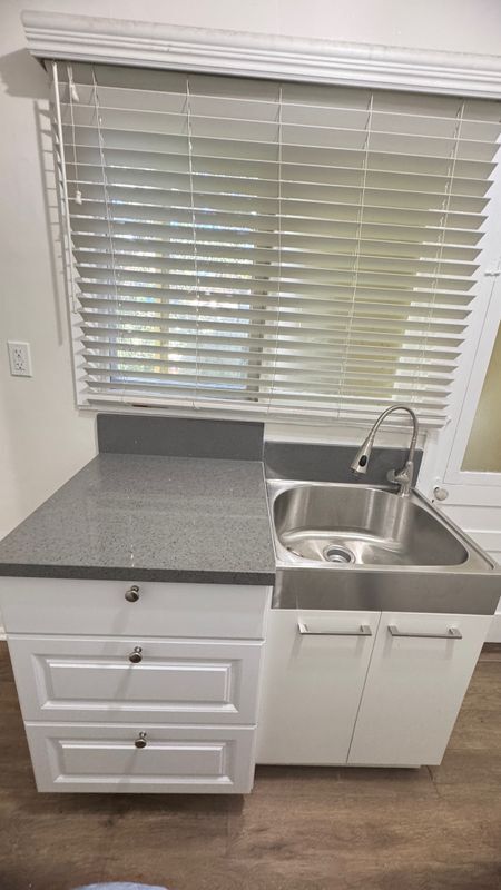 Building Photo - 1016 Brent Ave