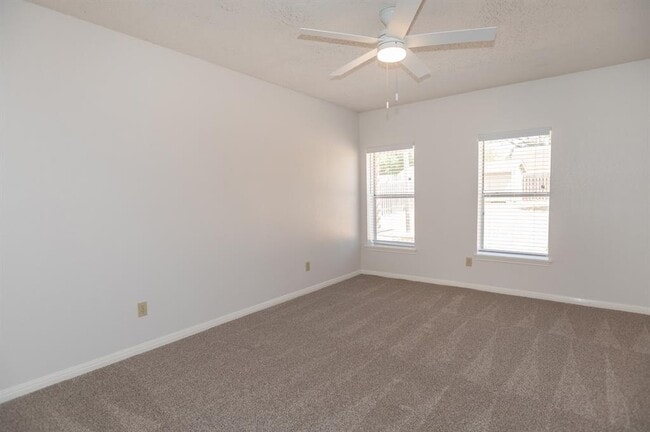 Building Photo - 608 Old Manchaca Rd