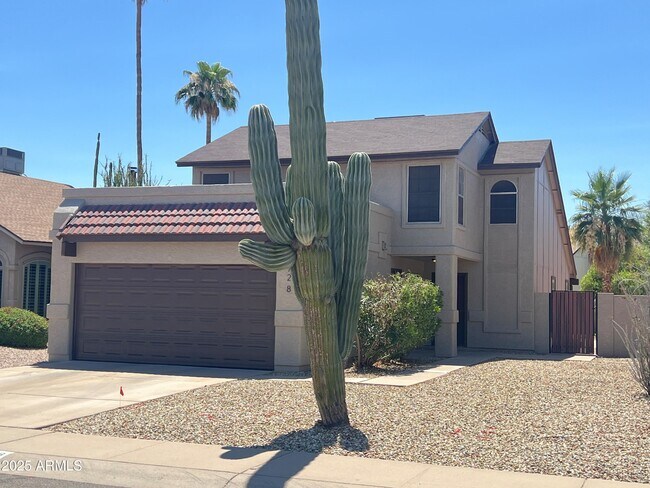 Primary Photo - 728 N Hazelton Dr