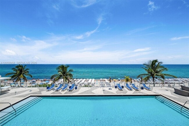 Building Photo - 3951 S Ocean Dr