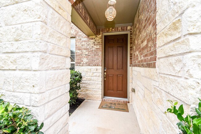Building Photo - 24918 Meadowthorn Crest Ln