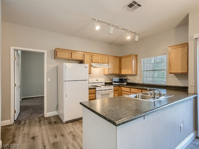 Building Photo - 3845 Wiggins Bay St