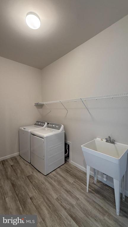 Building Photo - 7515 Oakham Dr
