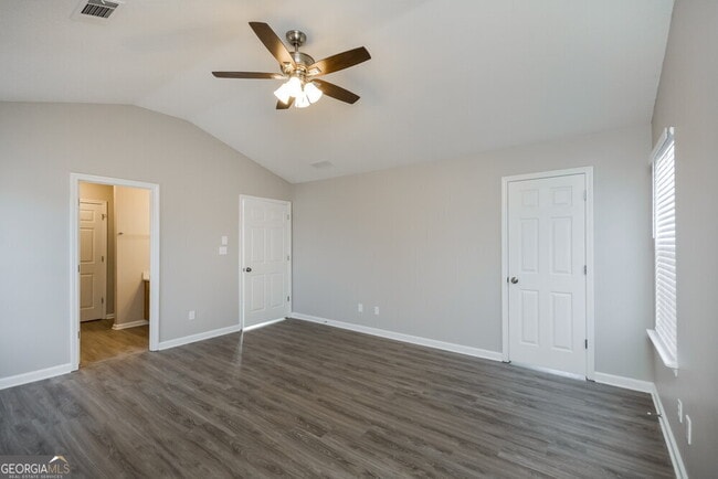 Building Photo - 5862 Amerson Ln