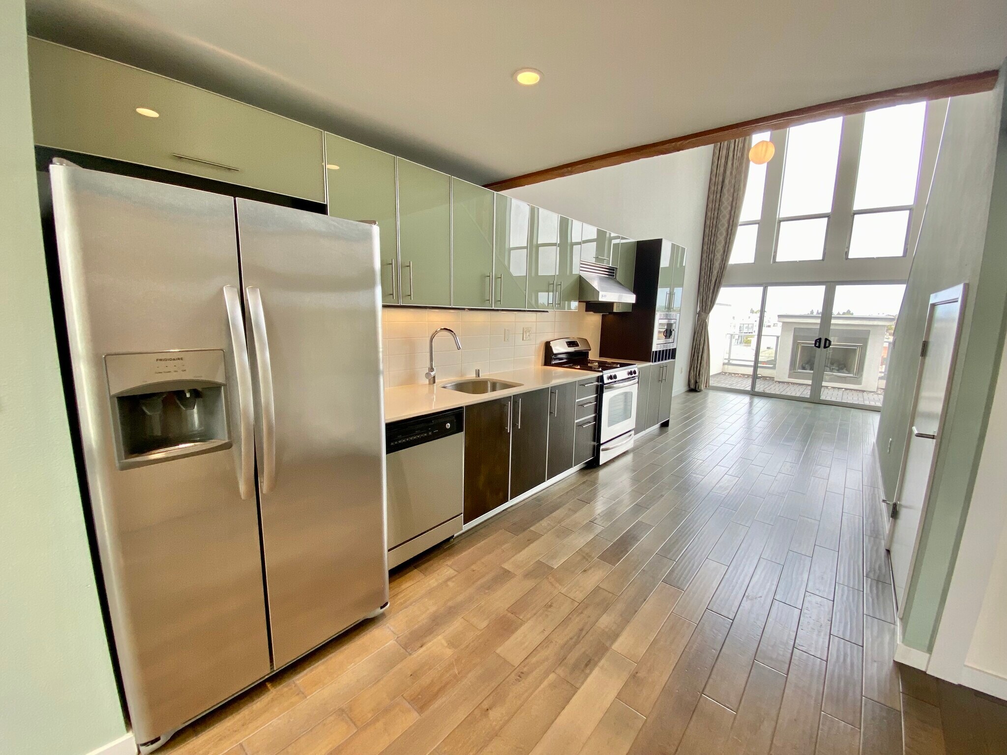 Building Photo - 4215 Glencoe Ave