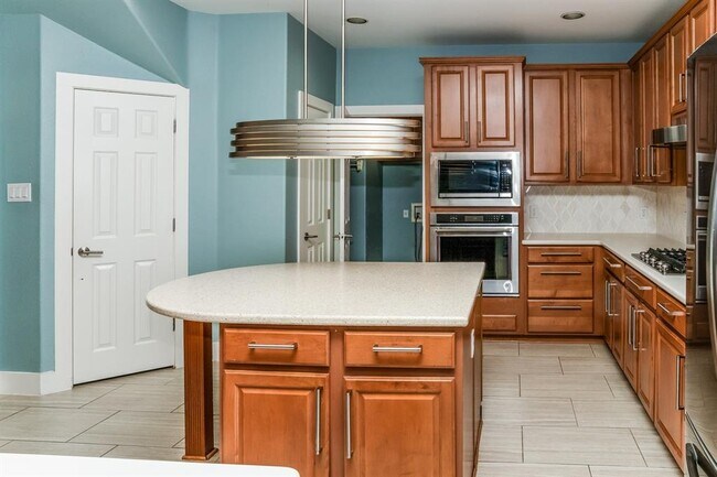 Building Photo - 3006 Covington Pl