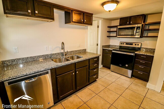 Building Photo - 926 Colorado St