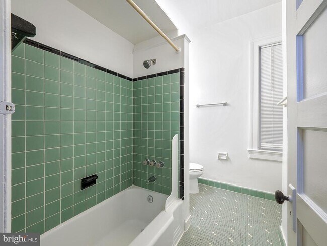 Building Photo - 2908 Q St NW